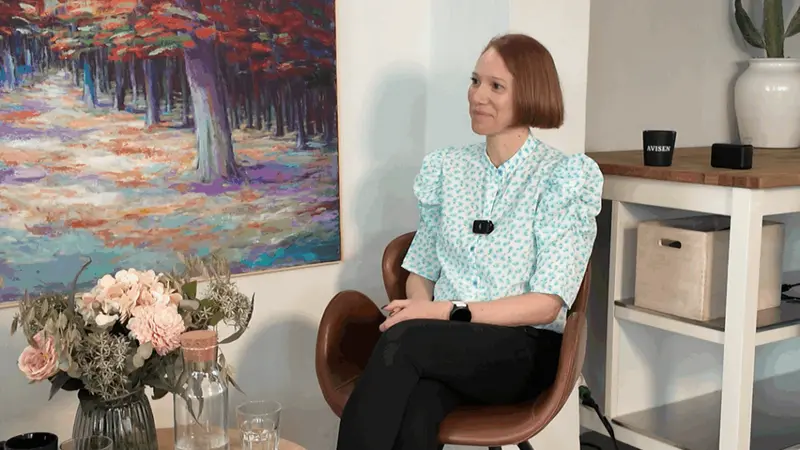 Pernelle Jensen under Tv-interview om Almen Praksis og Fysioterapi i Region Syd og Fredericia