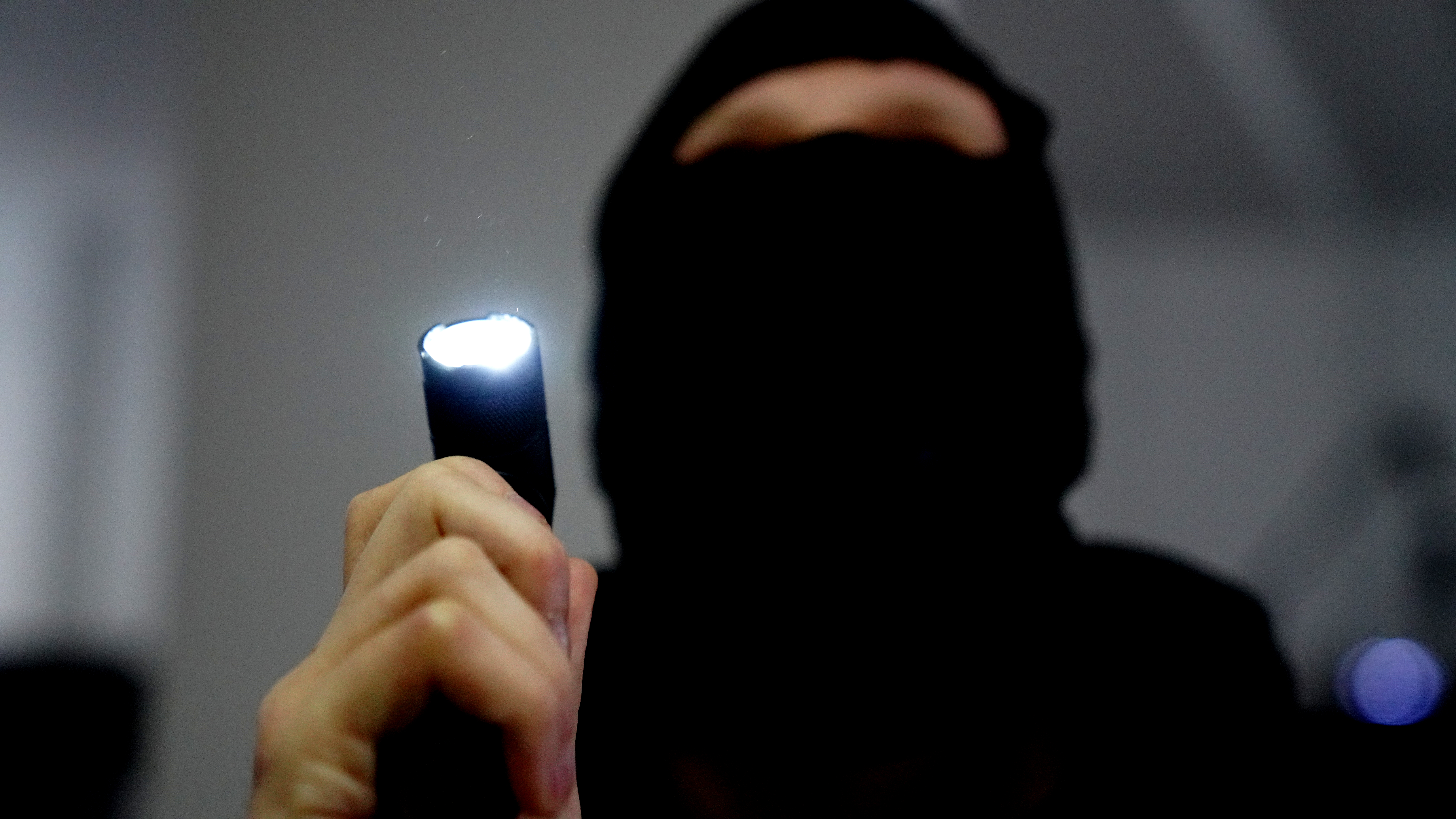 Indbrud i forretning på Vejlevej: Tyv slap væk med kontanter